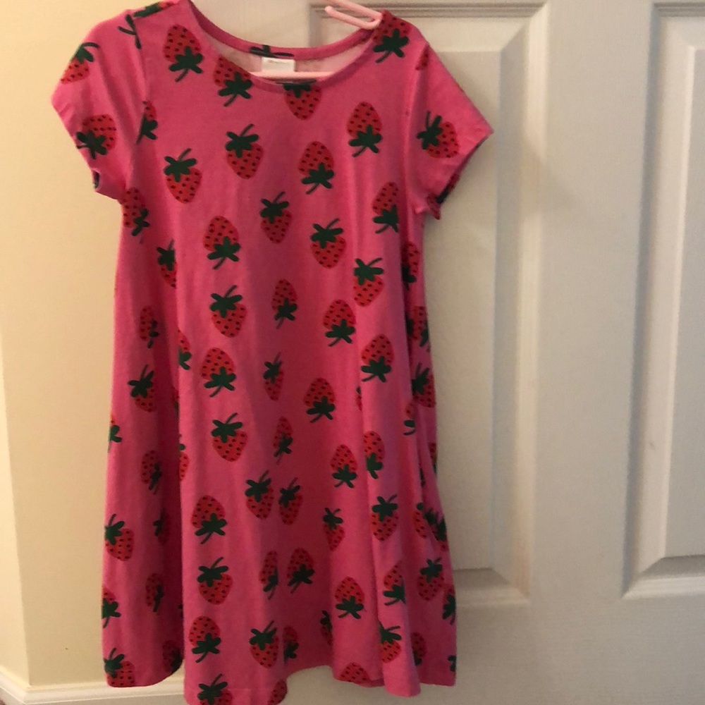 Hanna Andersson 120cm us 6-7 strawberry dress